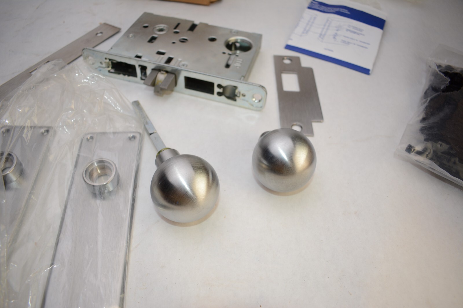 Arrow AM01 BD 26D Passage Mortise Lock – B Knob – D Rose