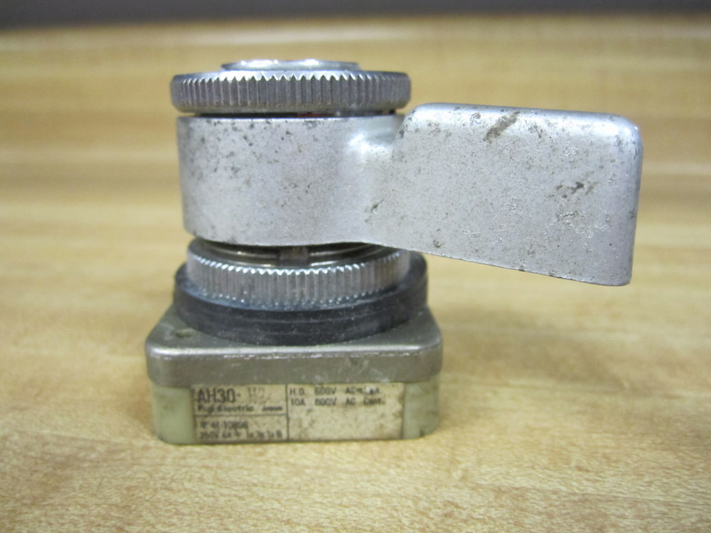 Fuji Electric AH30-H2 Selector Switch AH30H2