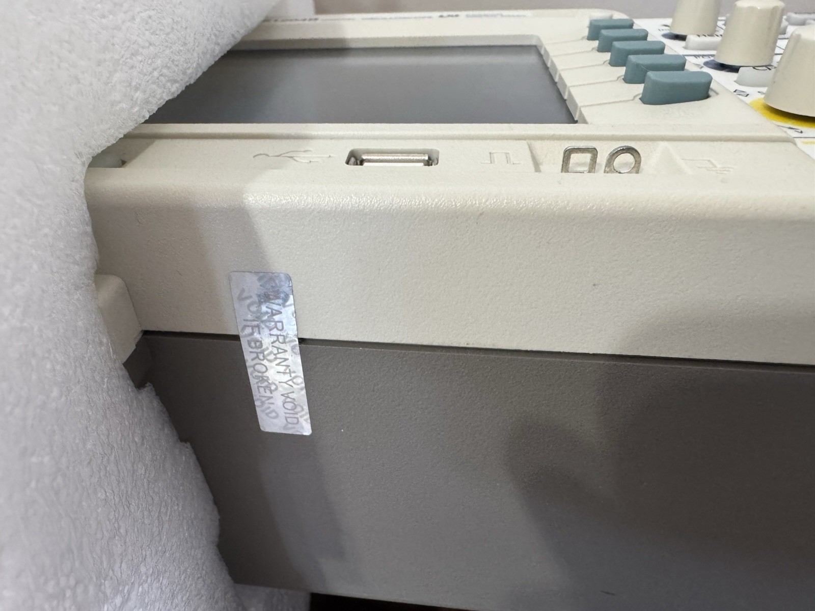 Rigol DS1204B Digital Oscilloscope LXI 4 Channel 200 MHz 2GSa/s