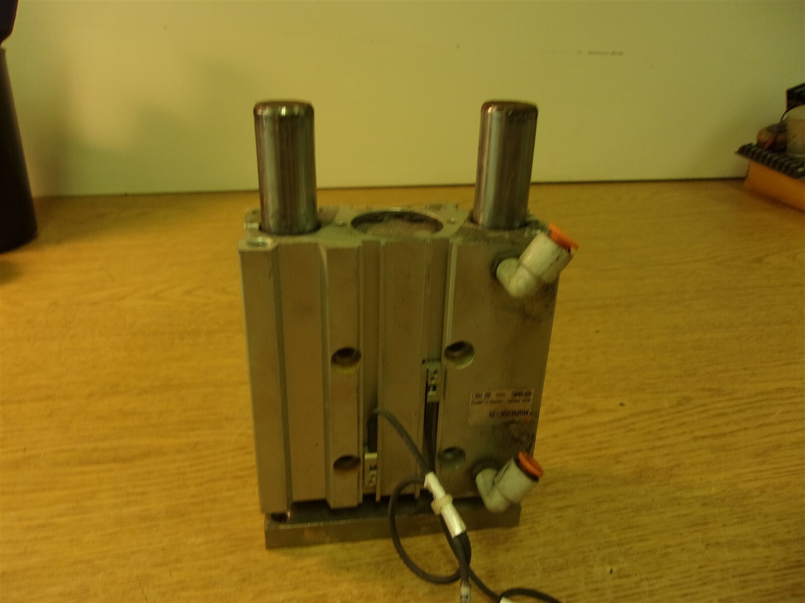 SMC MGPM32N-75 Pneumatic Slide Cylinder 145 psi *FREE SHIPPING*