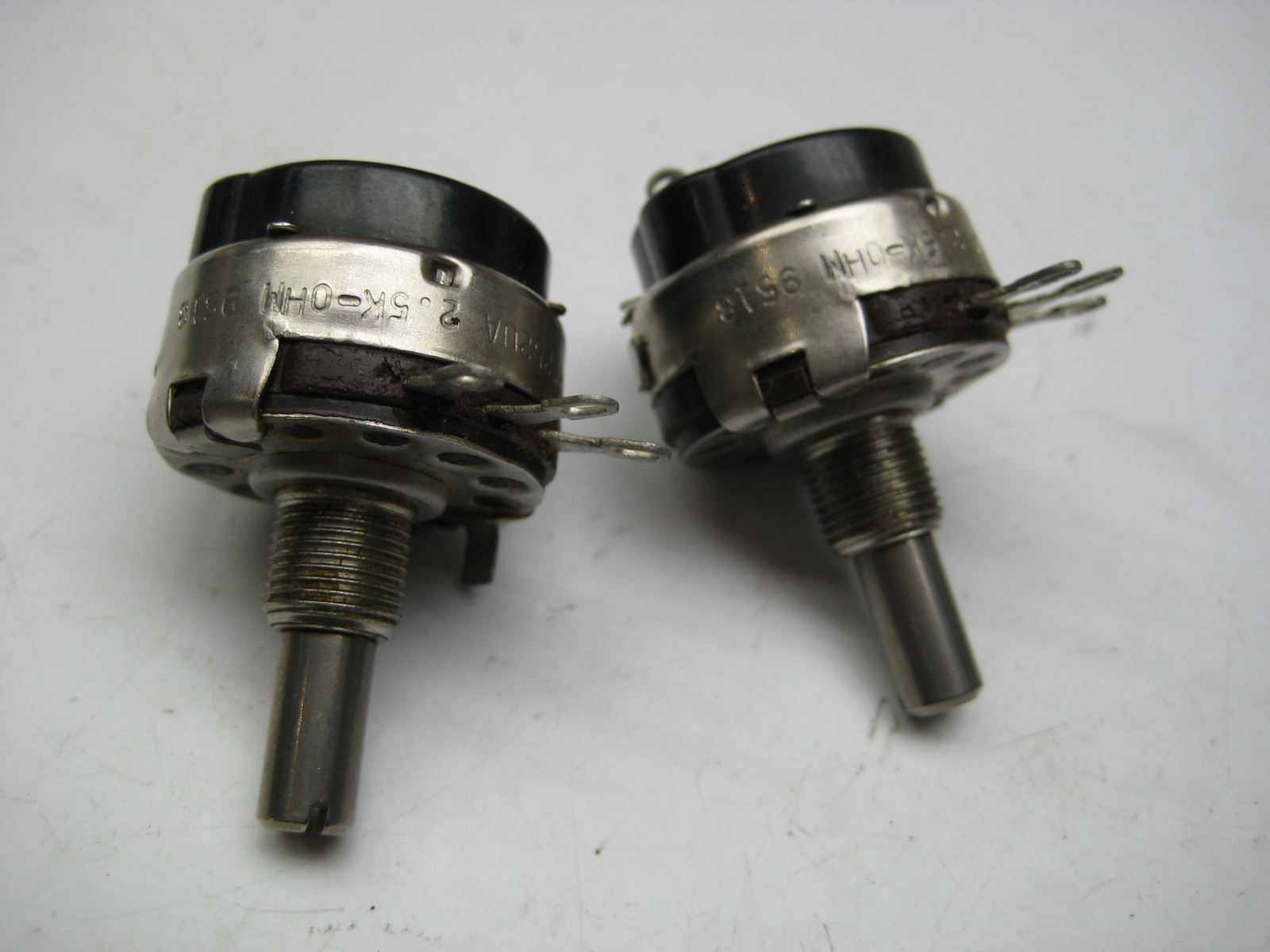 INDUSTRIAL SPARE JS1N056S252UA POTENTIOMETER UNMP