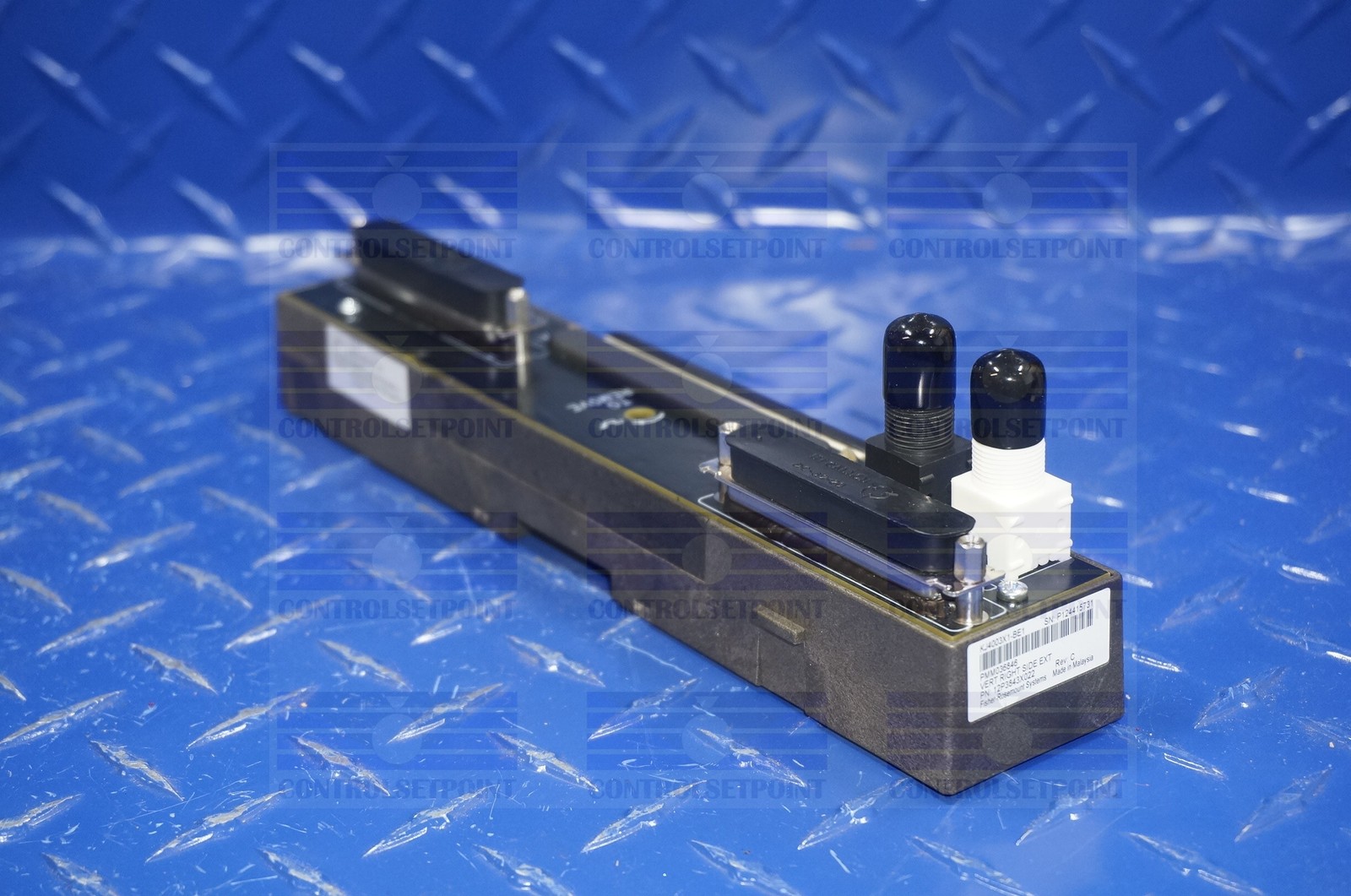 EMERSON DELTAV KJ4003X1-BE1 VERTICAL RIGHT EXTENDER KJ4003X1BE1 12P3843X