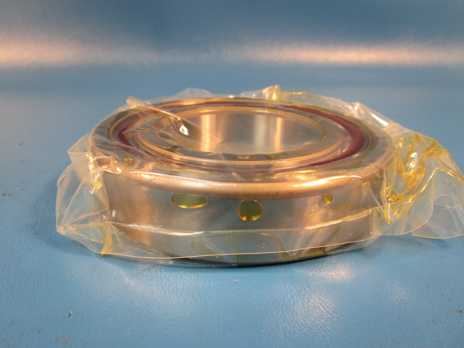 NSK 7211CTRSUMP4Y, Super Precision Angular Contact Ball Bearing, 55mm Bore, 100m