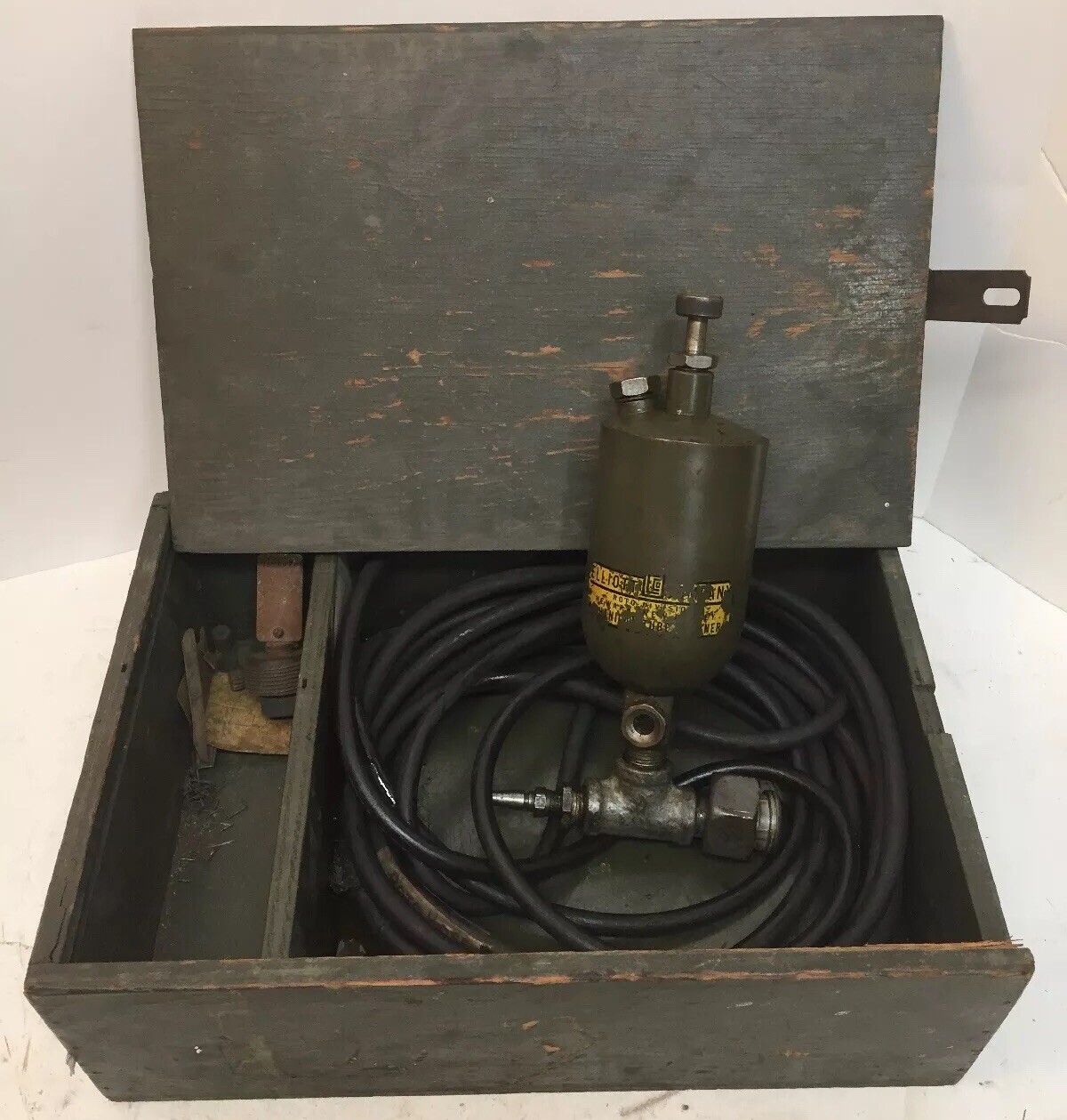 Vintage ELLIOTT MECHANICAL TUBE CLEANER With Wood Case -Industrial Era Rare Find