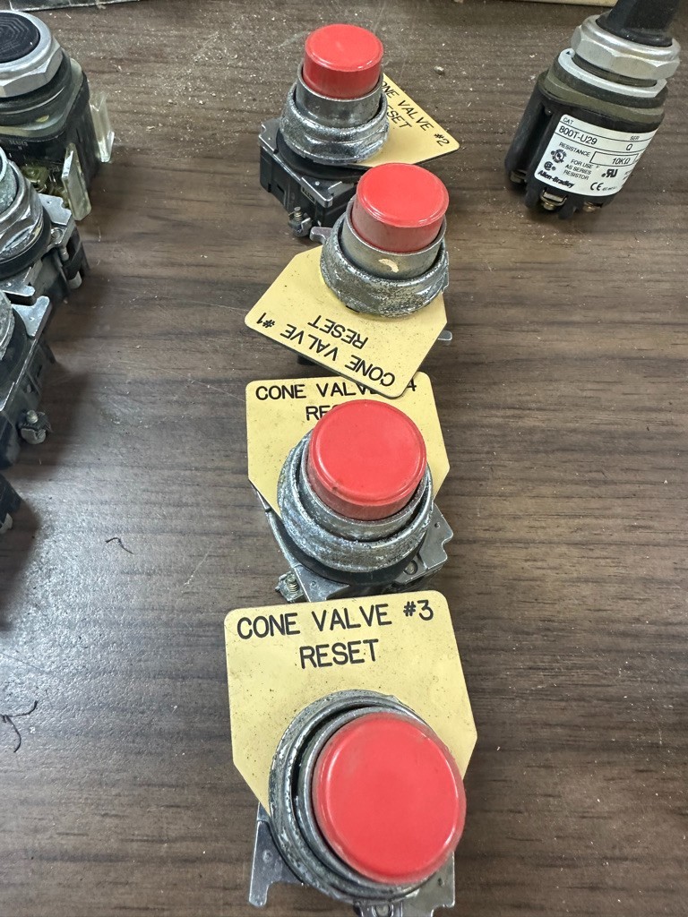 Lot of 4 Cutler Hammer Red Push Buttons B150