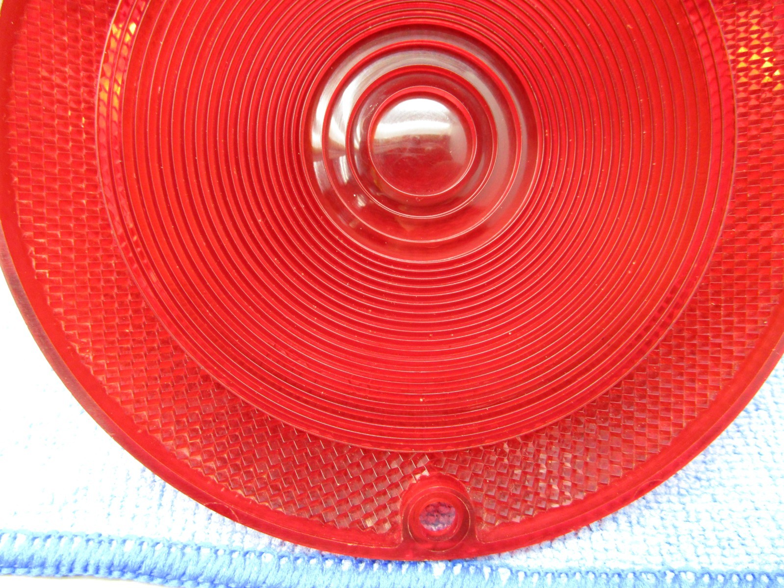 SATE-LITE 169 RED Tail Light Lamp Lens 5-1/8″ SAE-AIST-92-DOT