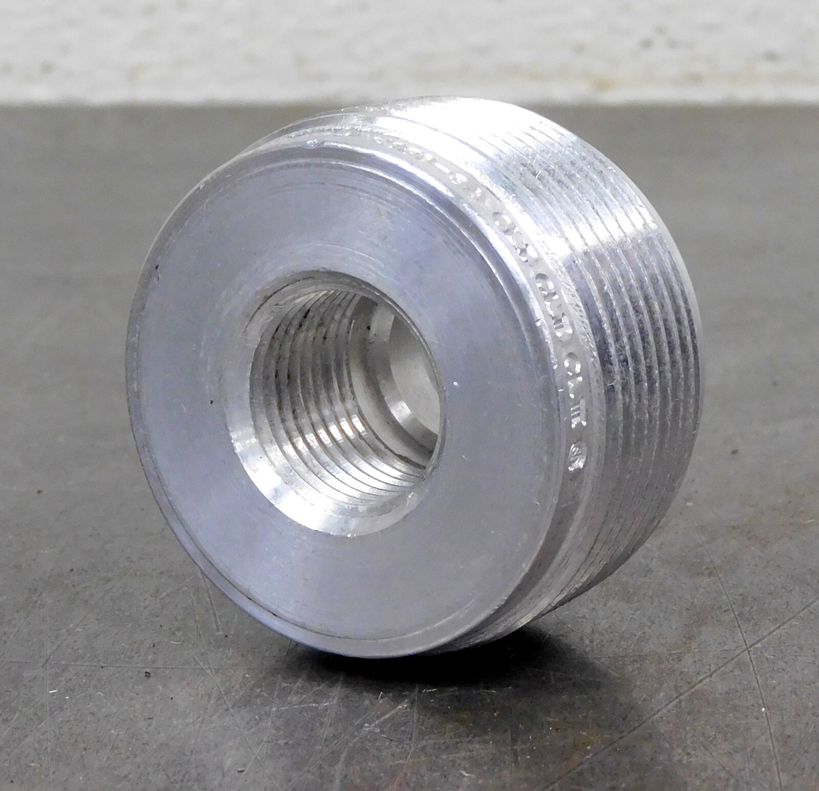 Eaton Crouse-Hinds RE51-SA Reducing Bushing 1/2″ X 1-1/2″ NPT Lot of Six (6)