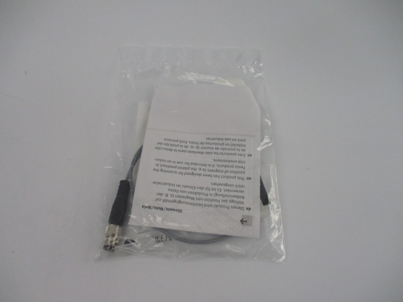 FESTO SMT-10M-PS-24V-E-0.3-L-M8D 551375 SER. 08-2021:13 NSMP