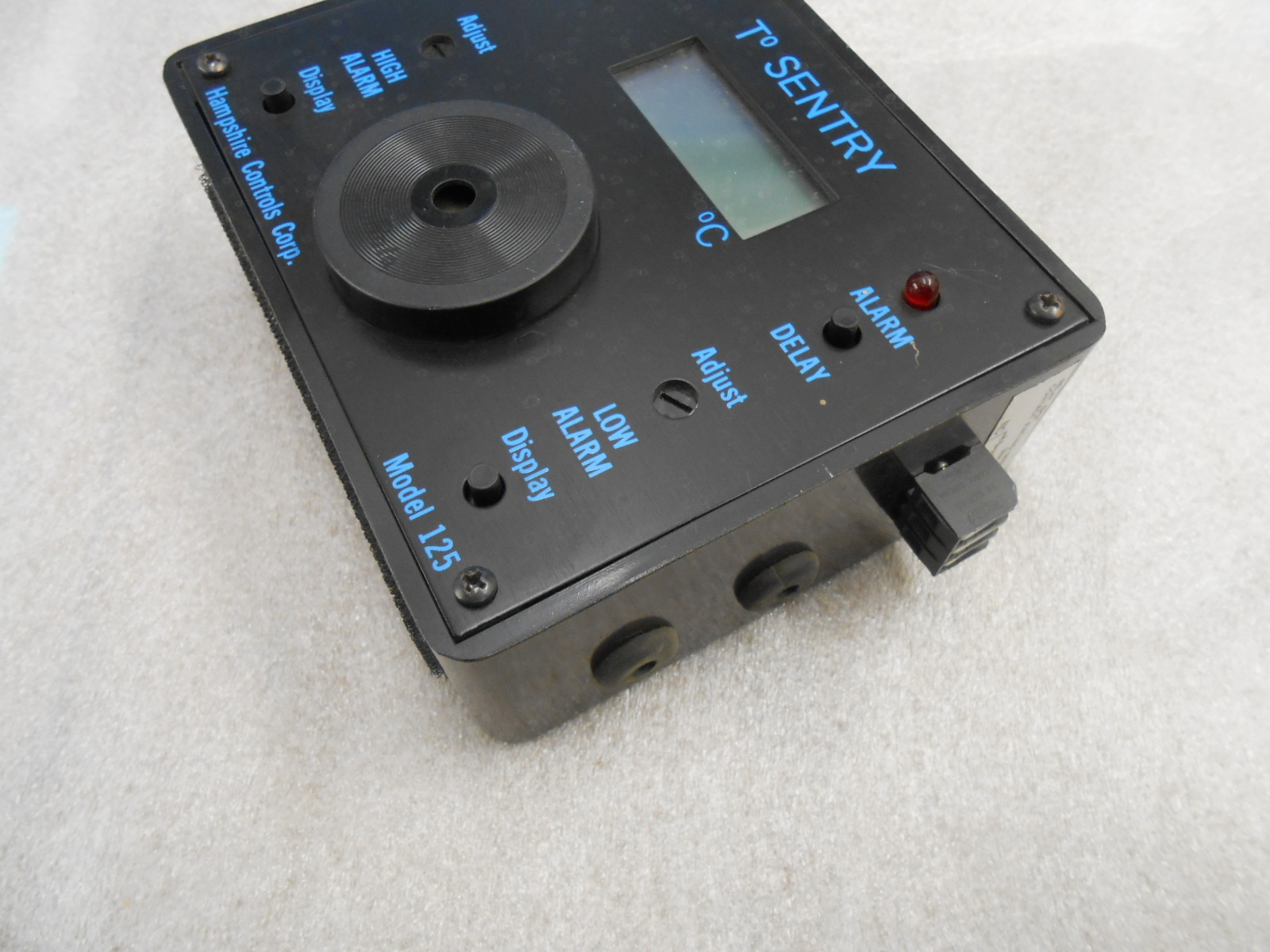 HAMPSHIRE CONTROLS CORP.MODEL 125, 125-50HLR TEMPERATURE ALARM