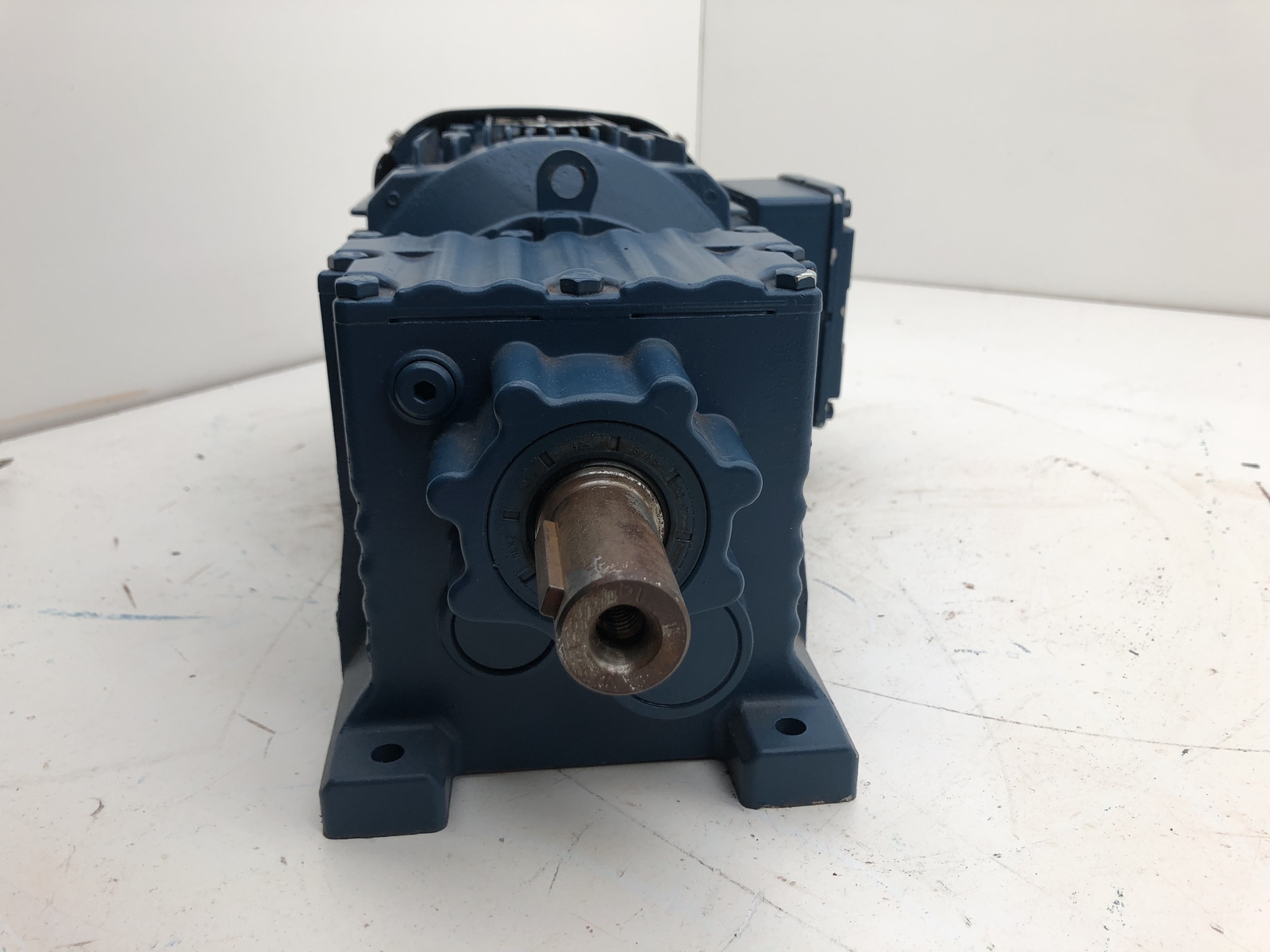 SEW EURODRIVE R27DRE90M4/DH AC GEARMOTOR