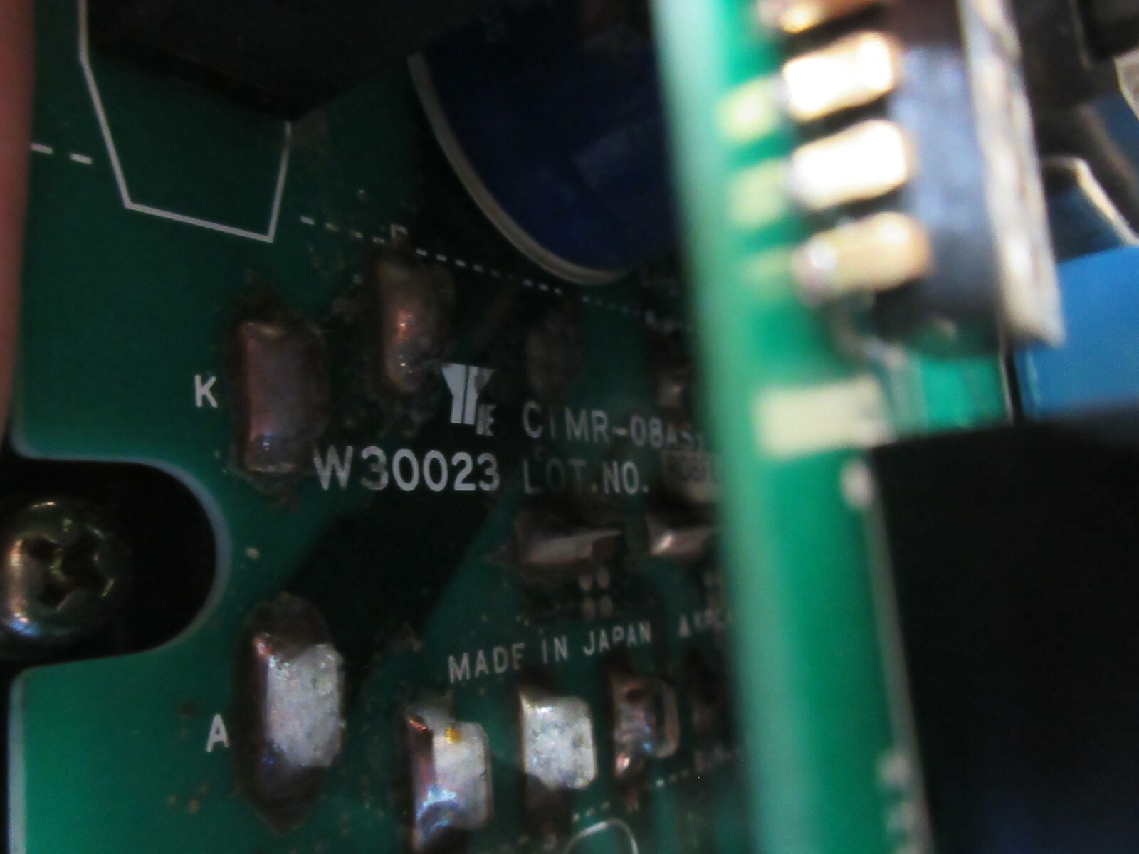 YASKAWA SERVO DRIVE CIMR-08AS3 W30023 R08FE-122BW5-192 W30022 QM15KD1-HB 15-A2