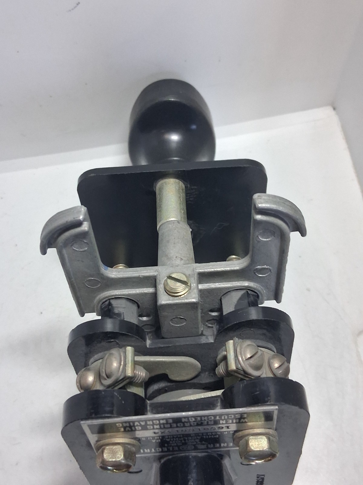 GENERAL ELECTRIC 16SB1CG13X4 ROTARY SWITCH TYPE SB-1 3 POSITION NNB