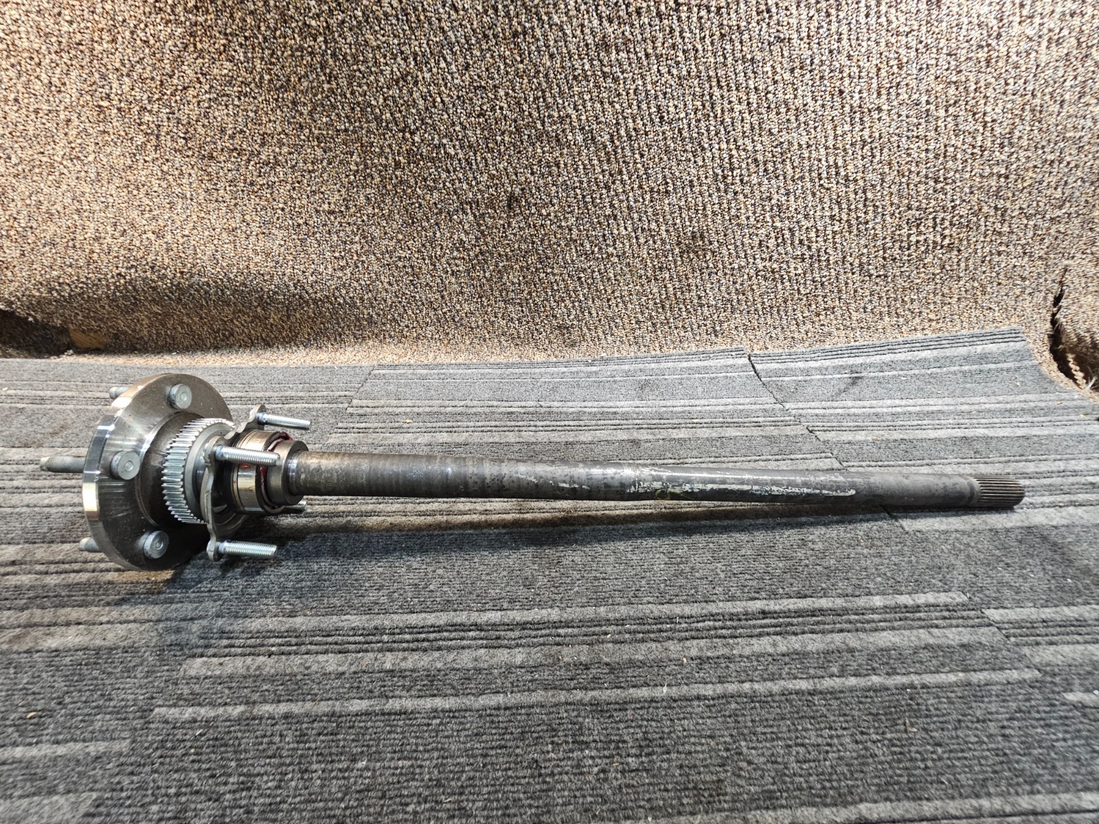 Rear Axle Shaft 285-1A X 388 -5 Lug Hub Raised Center 4 Stud Axle Mount ABS Ring