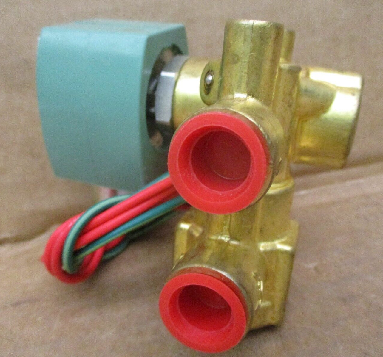 ASCO Red Hat 8321G002 Valve 3-Way 3/8 In Pipe 49679HI