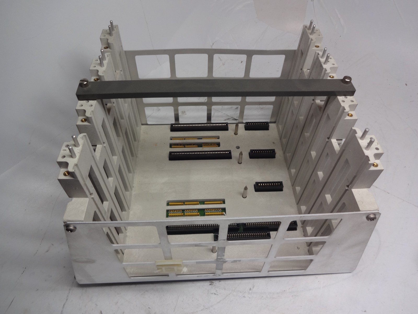 Aeg Modicon As-h810-209 Primary Housing Chassis 984 Series