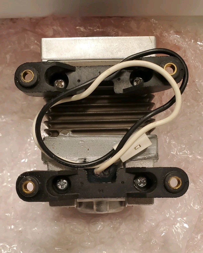 MEDO USA INC vacuum pump VP0140-V1006-D3-1053 115VAC 15.75 IN.HG. SAVE SHIP FREE