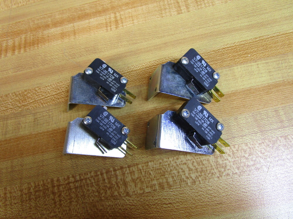 Micro Switch V7-3E17D8 Pin Plunger V73E17D8 W/Bracket (Pack of 4)