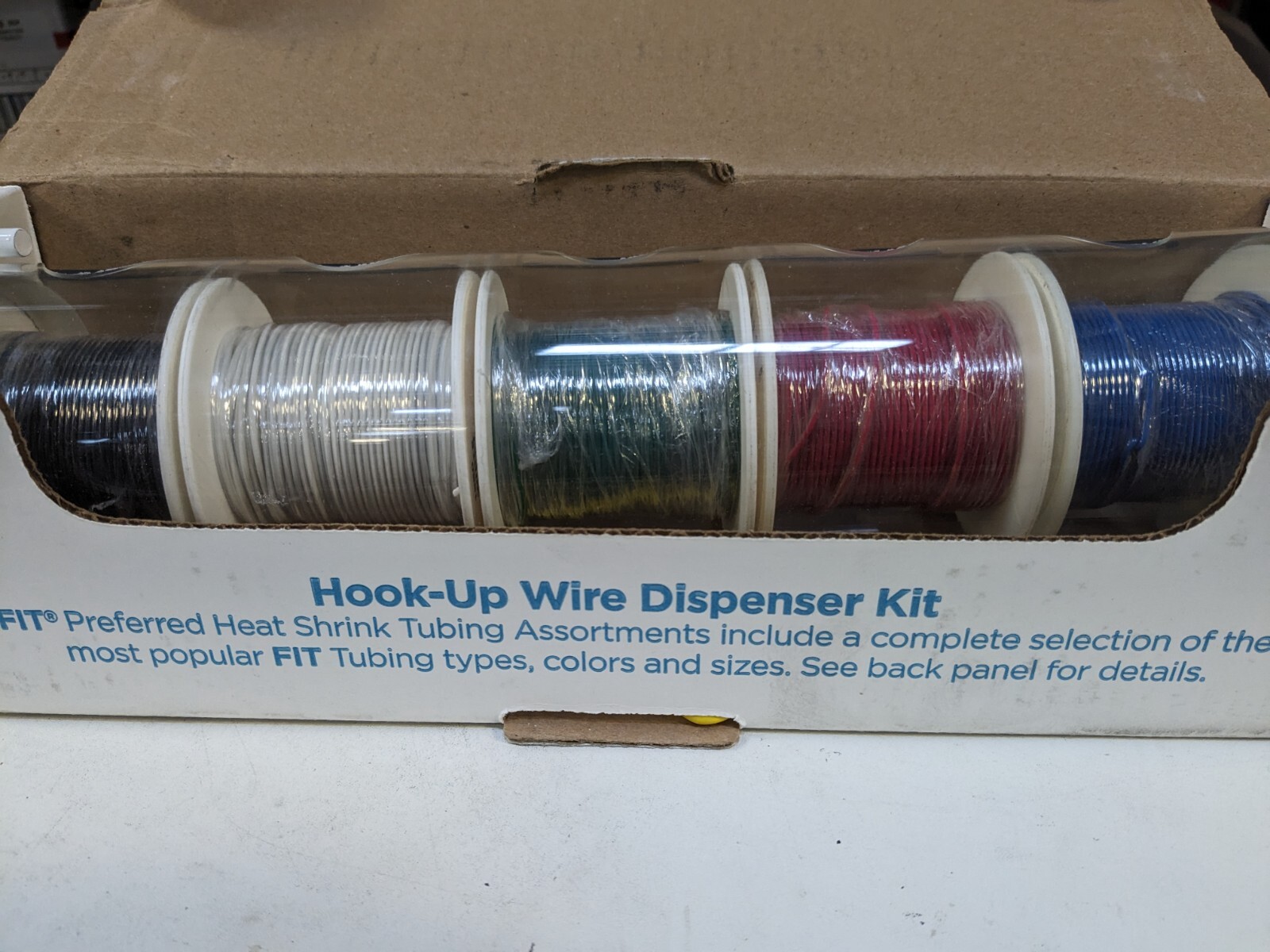 Alpha Wire 24 AWG, 7 Strand, 500′ OAL, Hook Up Wire HUKIT30 NC032