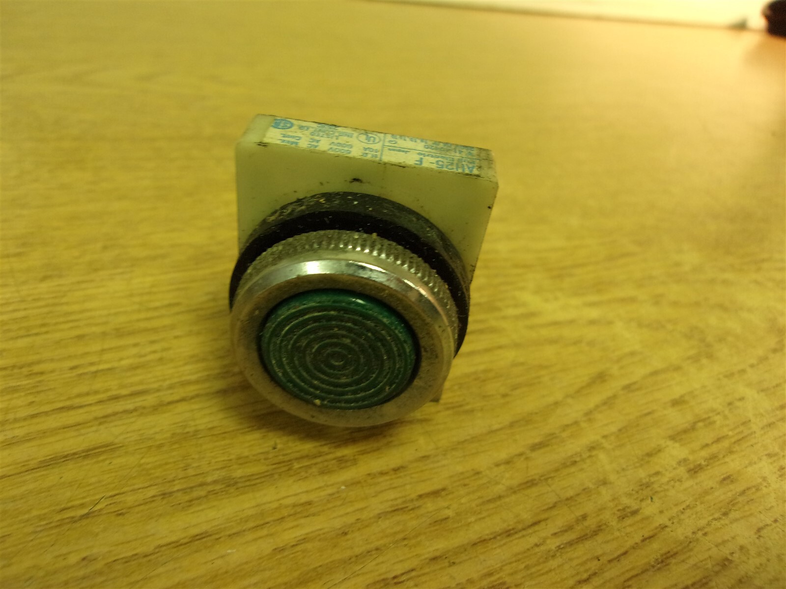Fuji Electric AH25-F Green Push Button Switch *FREE SHIPPING*