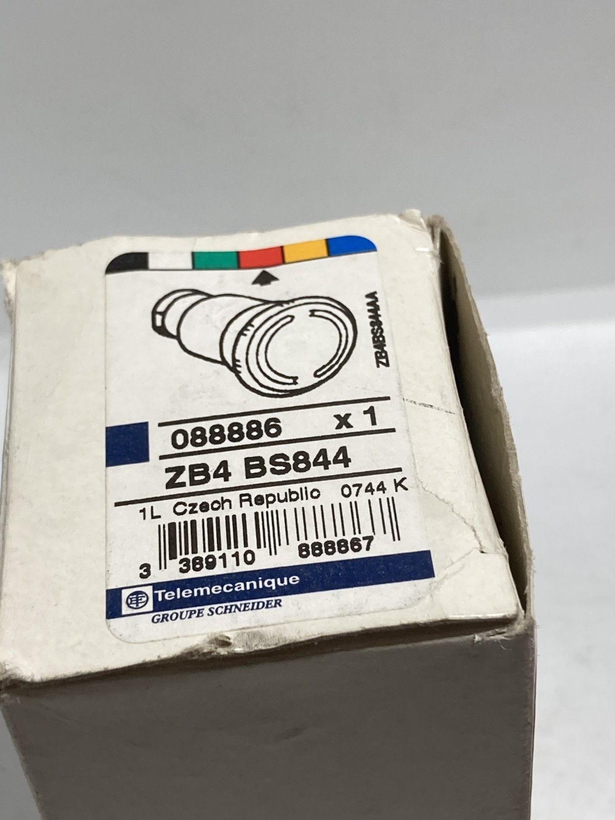 TELEMECANIQUE ZB4-BS844 E-STOP PUSHBUTTON OPERATOR RED TWIST RELEASE NIB