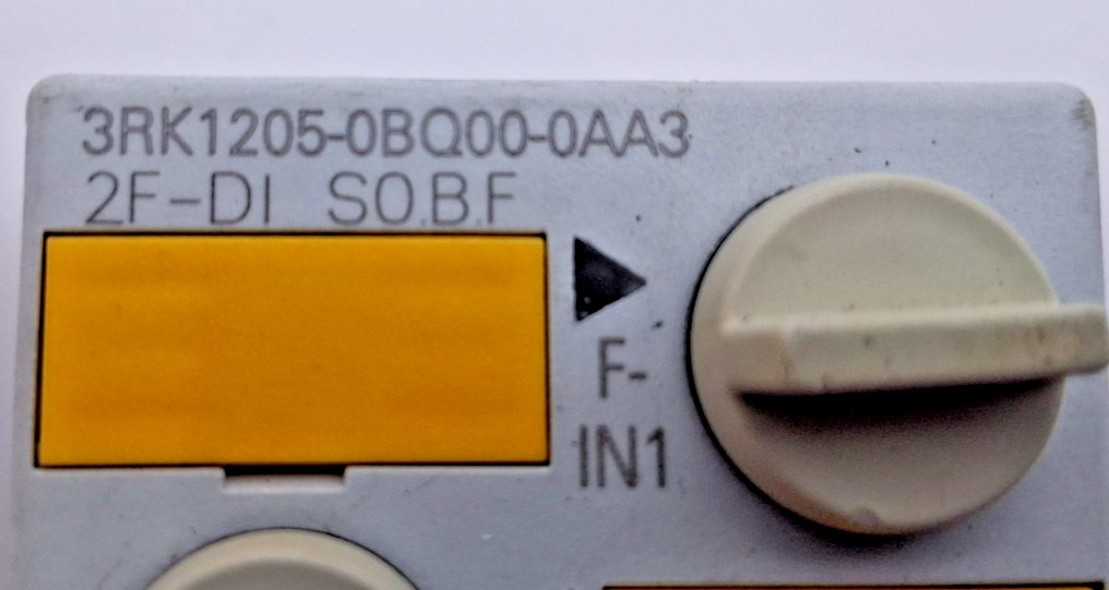 Siemens 3RK1205-0BQ00-0AA3 SAFETY CONTROL MODULE