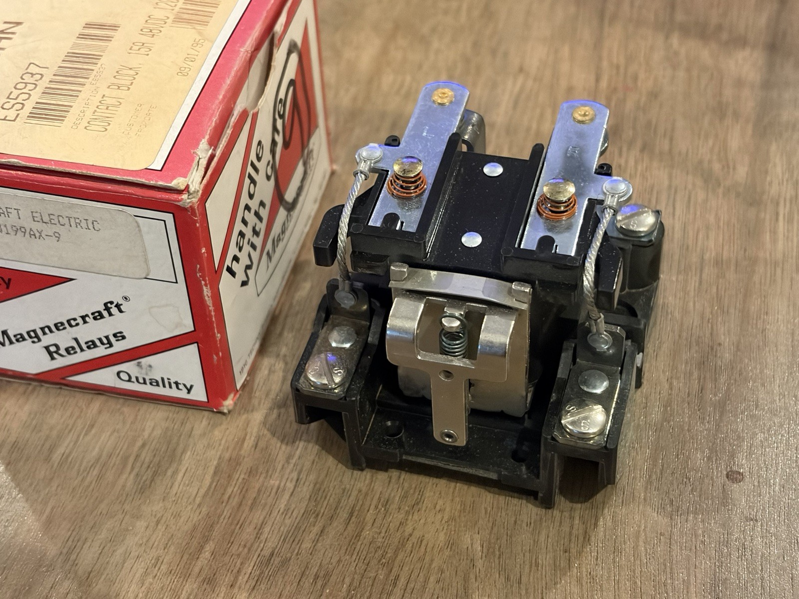 Magnecraft W199AX-9 Power Relay DPST-NO 40A 120VAC Coil
