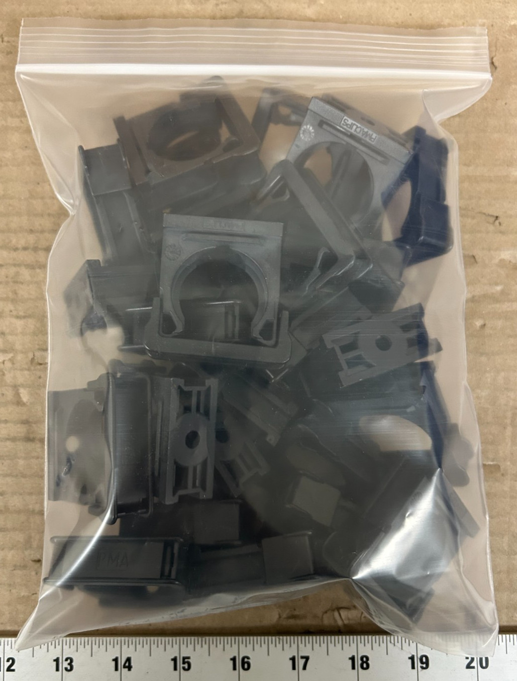 ABB PMA Conduit Support Clamp 29MM BVH-29-020 Lot of 25 PMA CLIP BFH-29-0 Hanger