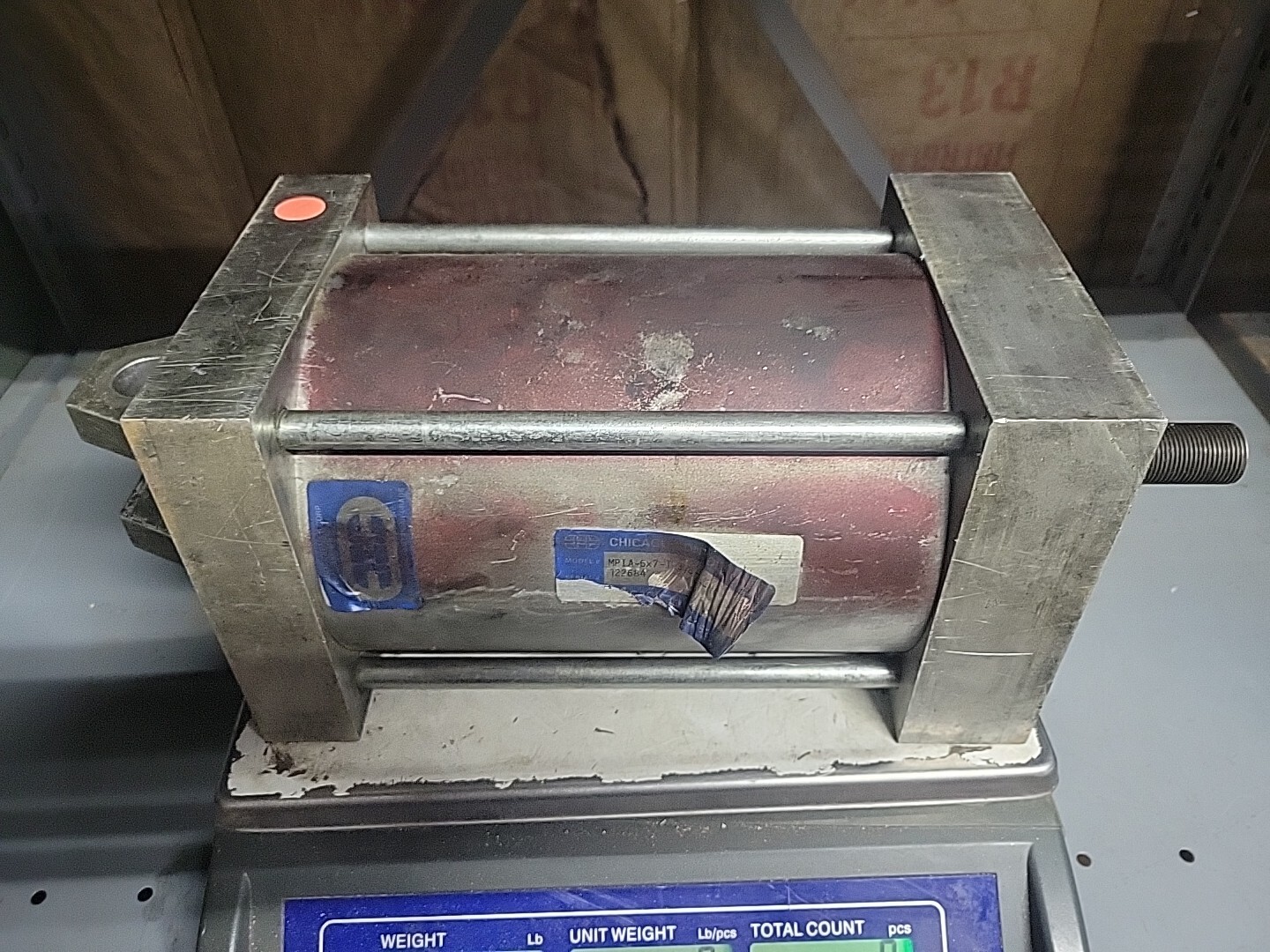 CHICAGO CONTROLS PNEUMATIC CYLINDER, CHI MP1-A-6X7-1 3/8-SM-NC, USED, (SC6)