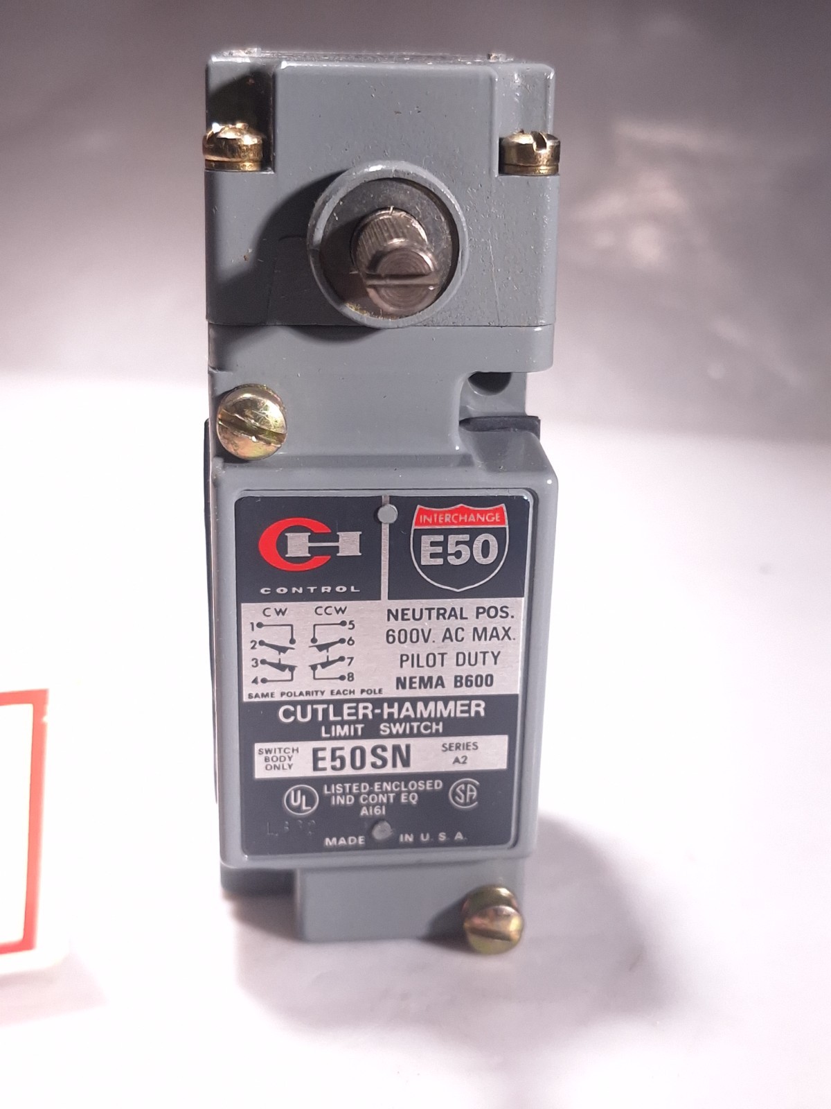 EATON E50NN1 HEAVY DUTY PLUG IN LIMIT SWITCH 2 NO – 2 NC 10A/240VAC