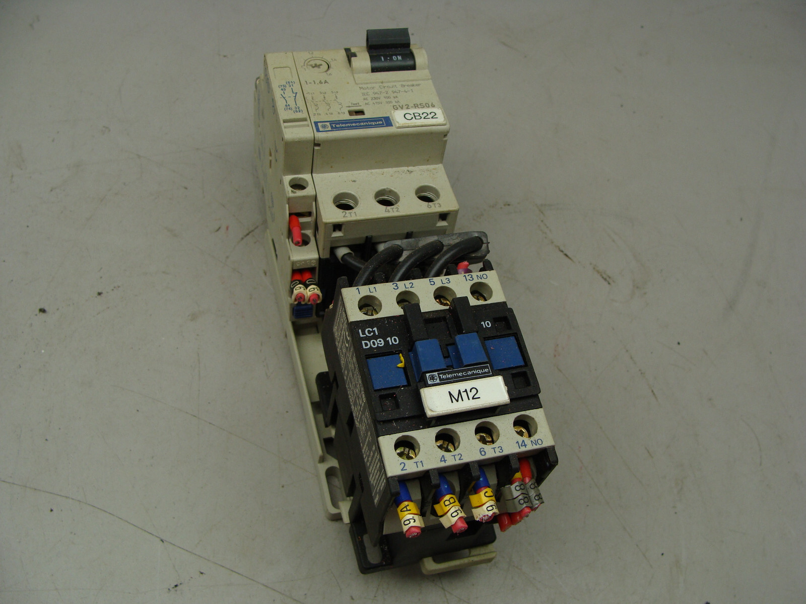 LOT OF 2 TELEMECANIQUE CIRCUIT BREAKER GV2-RS06 W/AUX CONTACTS LC1D0910 GV2-AN11