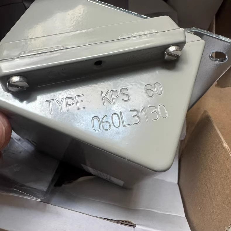 1PC New Danfoss KPS80 060L312866 Temperature Switch Spot Products