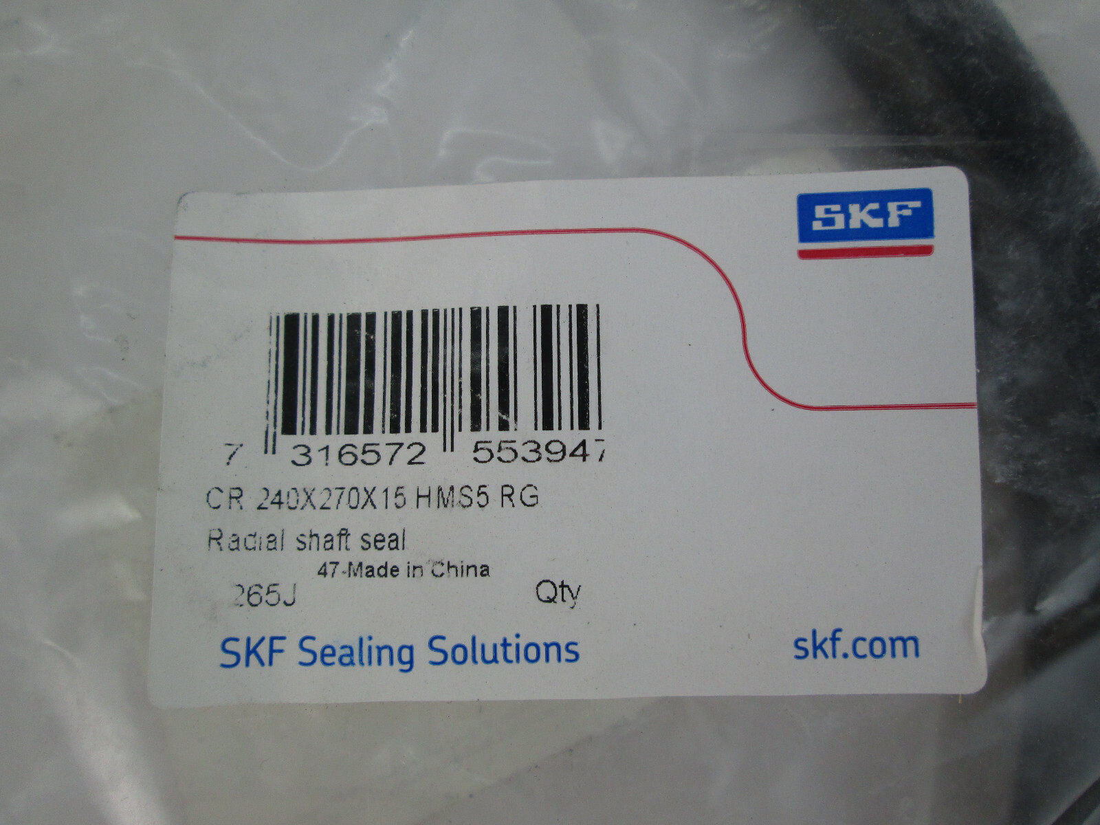 New SKF CR Radial Shaft Seal 240x270x15 HMS5 RG