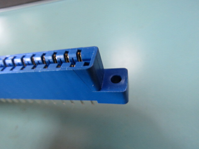 SULLINS EZM43DRSD Qty of 6 per Lot Card Edge connector