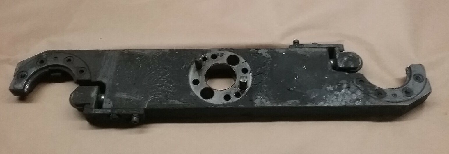 OKUMA MC-4VAE VMC TOOL GRABBER_0210.9534