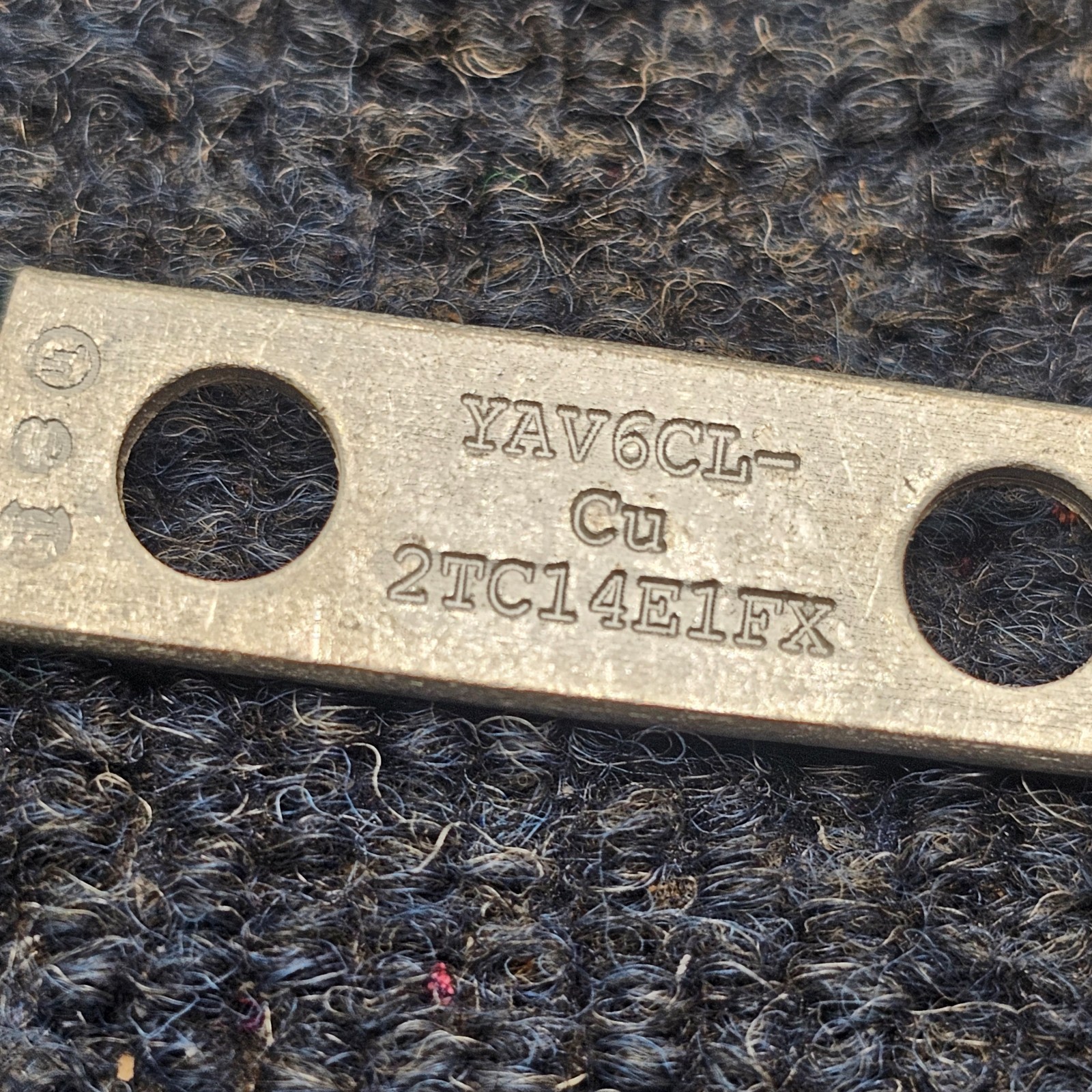 Blue Die 374/7 Compression Lug / 2 Hole YAV6CL- Cu 2TC14E1FX