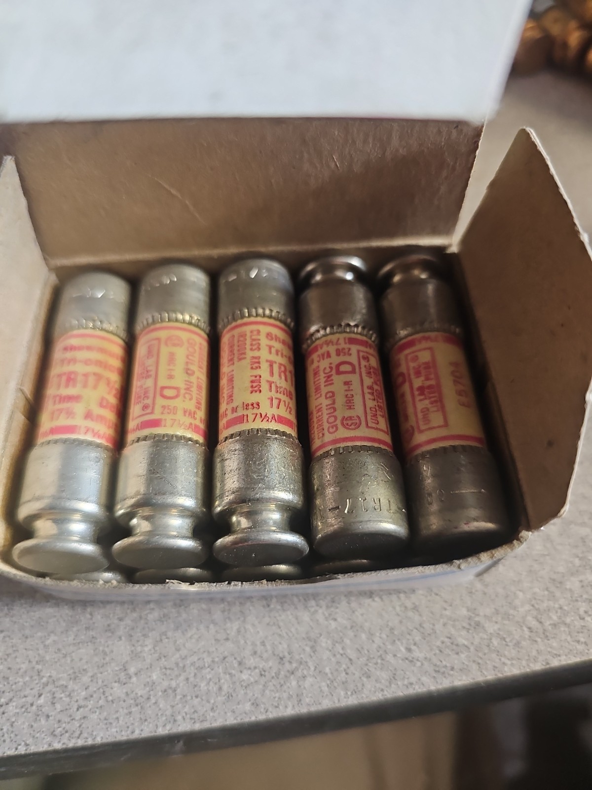 BOX OF (10) NEW OLD STOCK! GOULD SHAWMUT 17-1/2A 250V RK5 FUSES TR17-1/2R