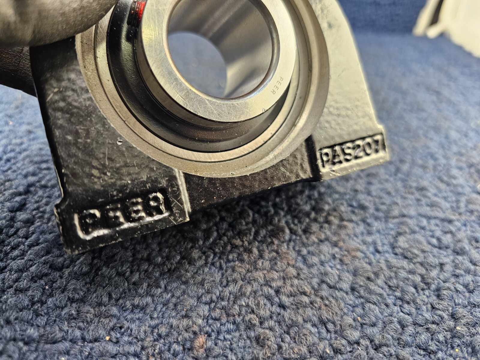 PEER PAS 204 PILLOW BLOCK w/ UC207-20M-A INSERT