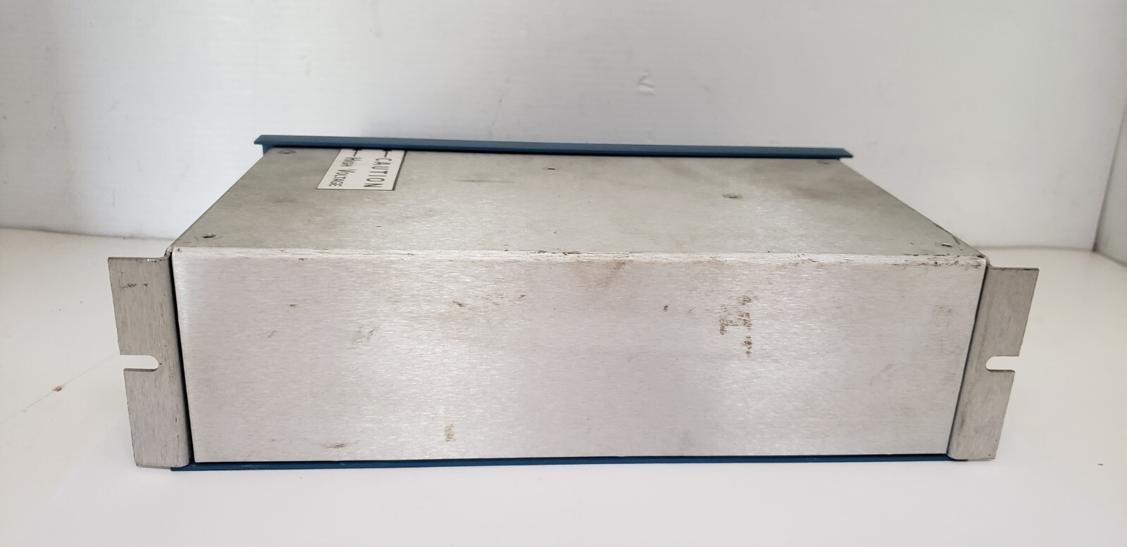 ACROMAG 1702-Z-U-1 SIGNAL ISOLATOR, IN:10-50mA, OUT:UNIVERSAL, 115VAC, NNB