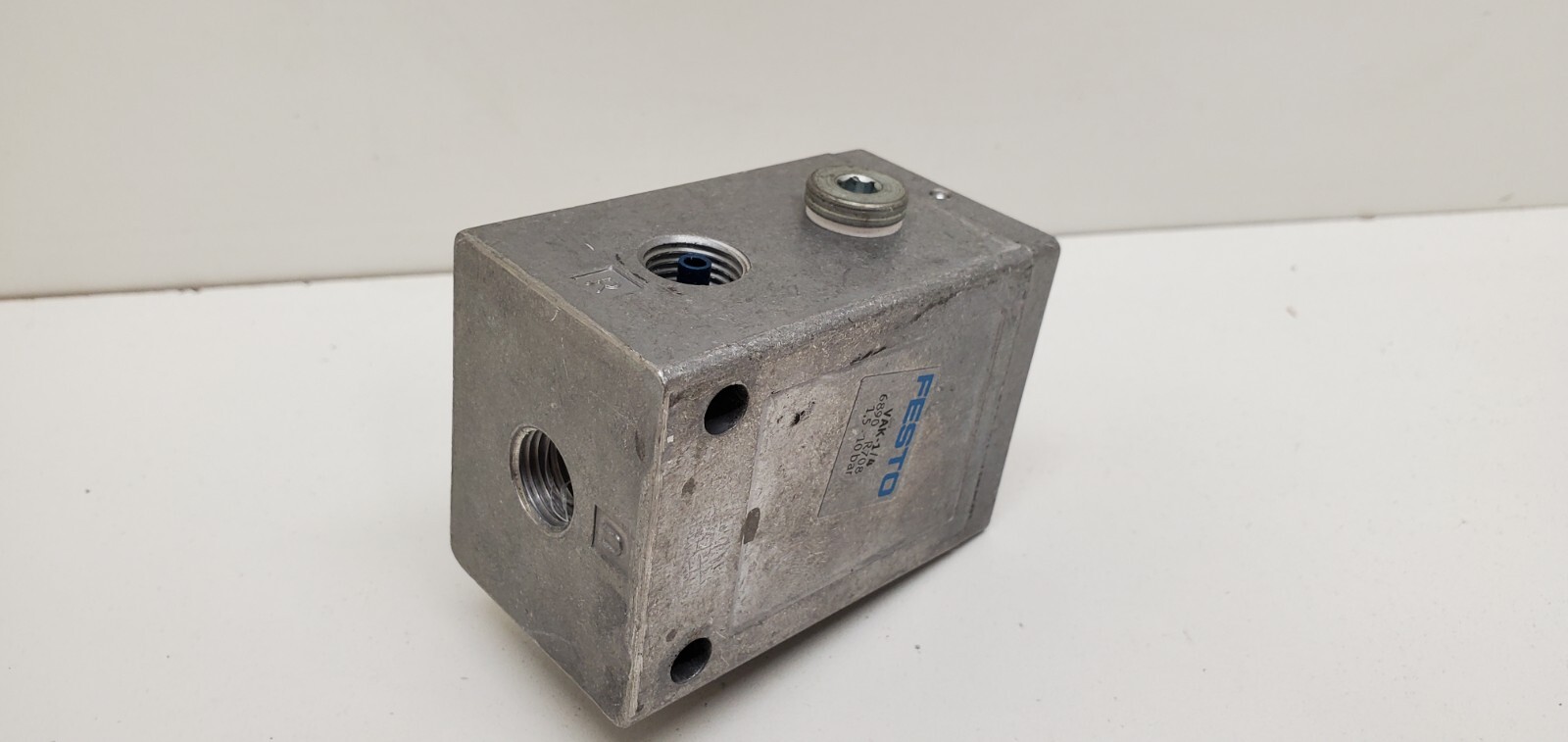 GUARANTEED! FESTO 1.5-10BAR VACUUM GENERATOR VAK-1/4