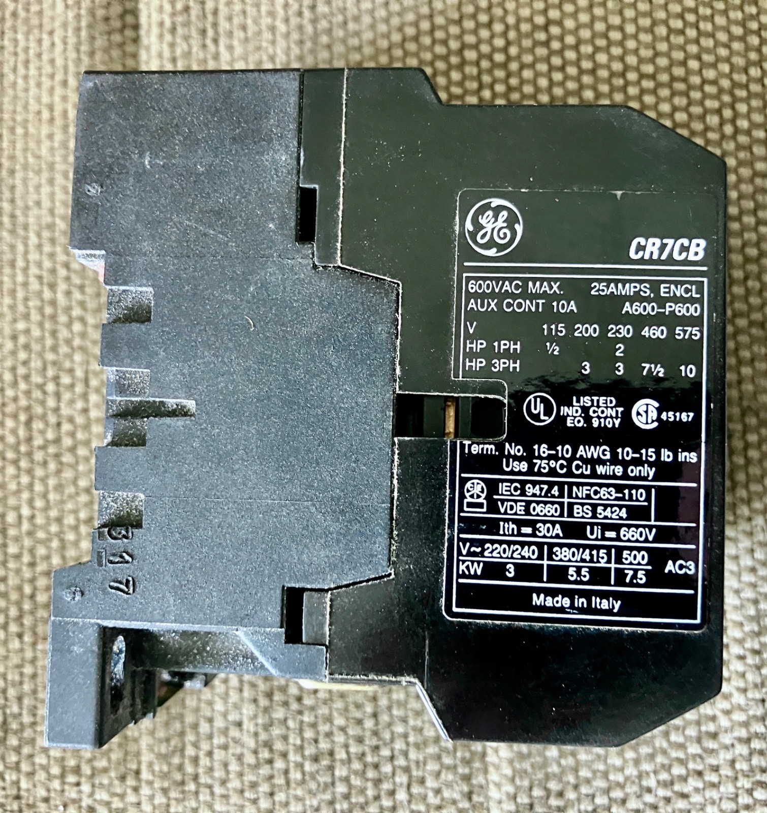 GE CR7CB – 10 SPECTRA 700 MAGNETIC CONNECTOR