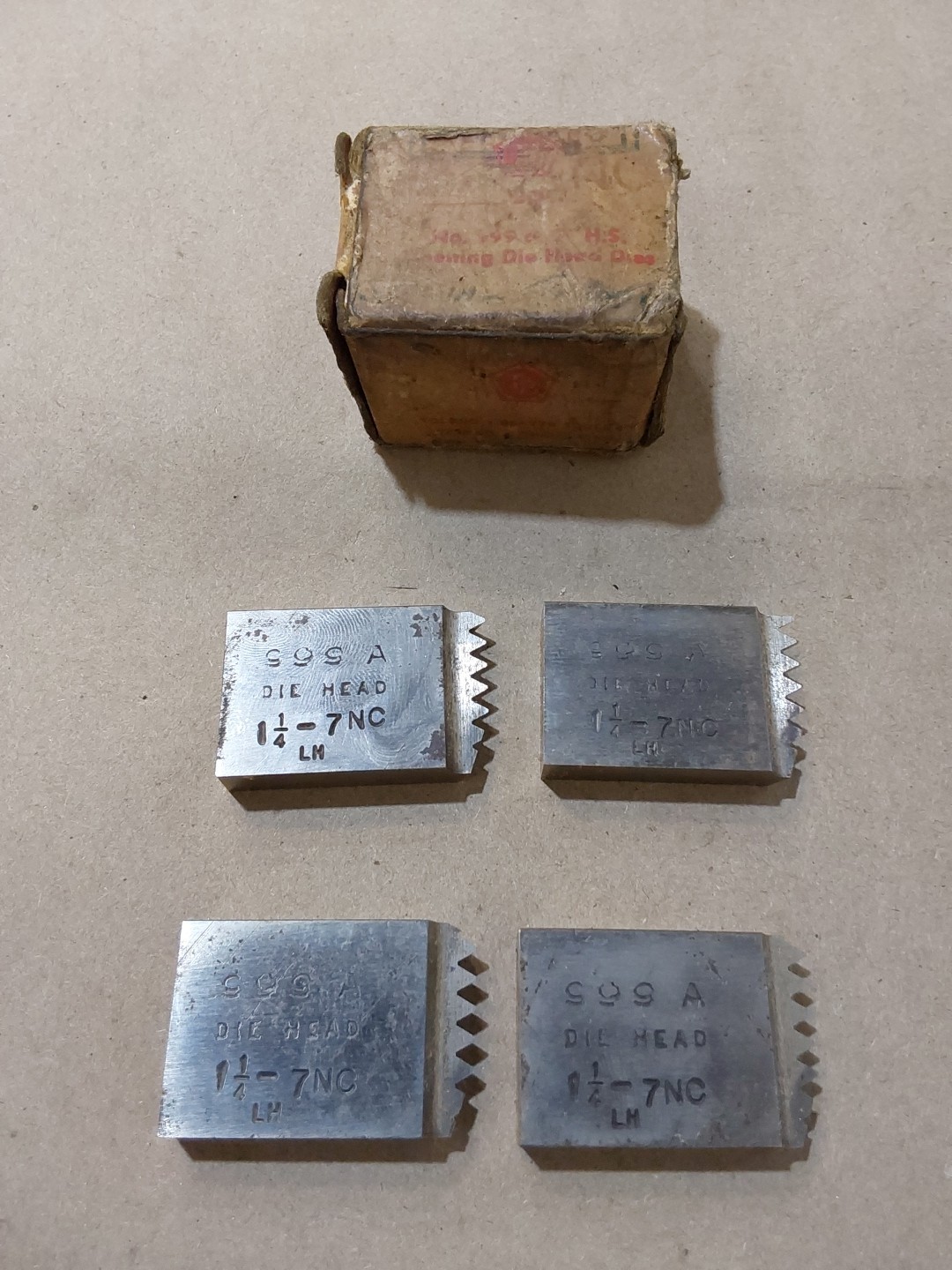TB 999 A 1 1/4-7 NC Pipe Opening Die Head Dies Lot of 4