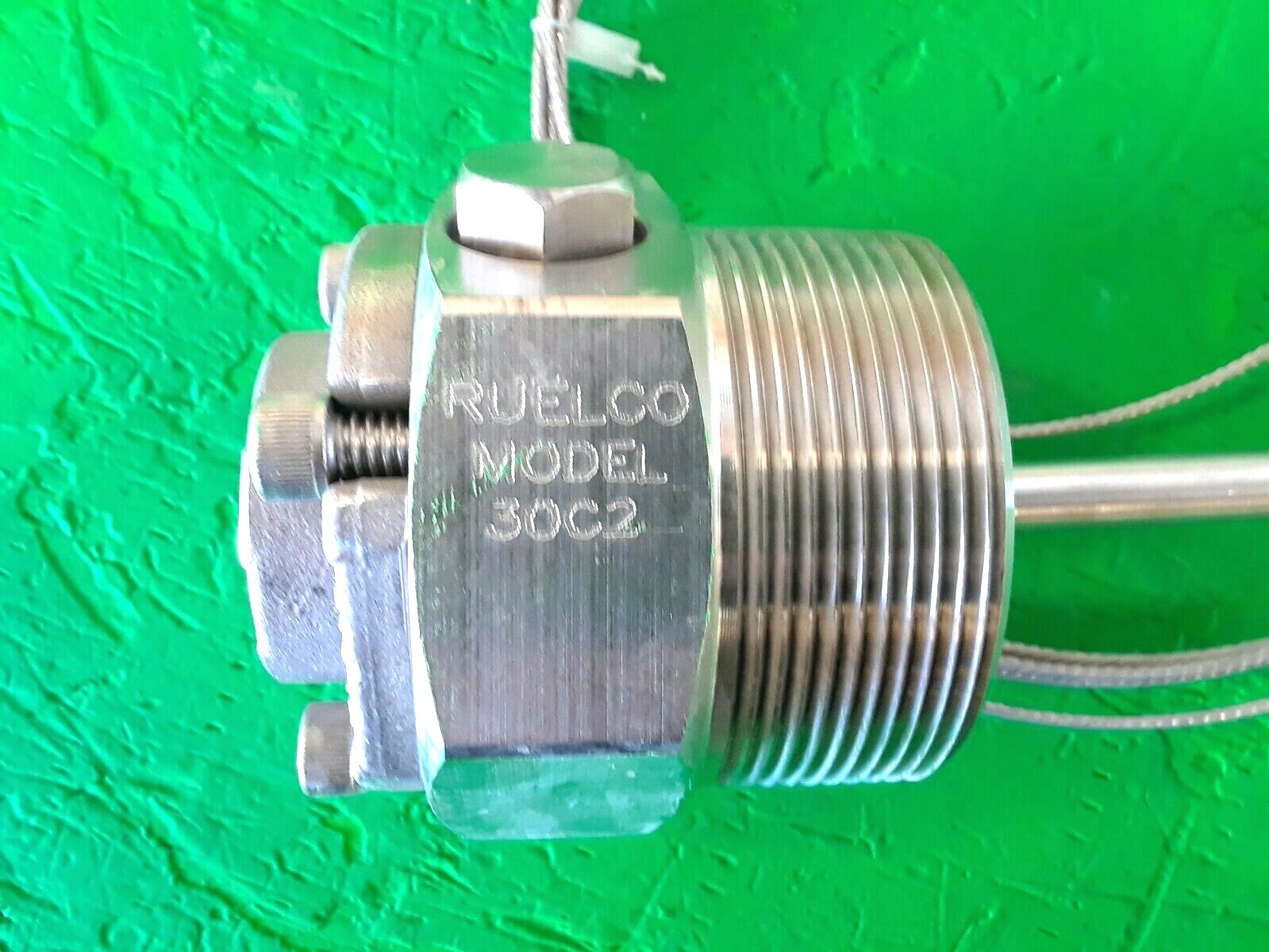 🟠 RUELCO 2″ PNEUMATIC LIQUID LEVEL SWITCH PESSCO IS OFFERING 1 R032221-10-12 🗽