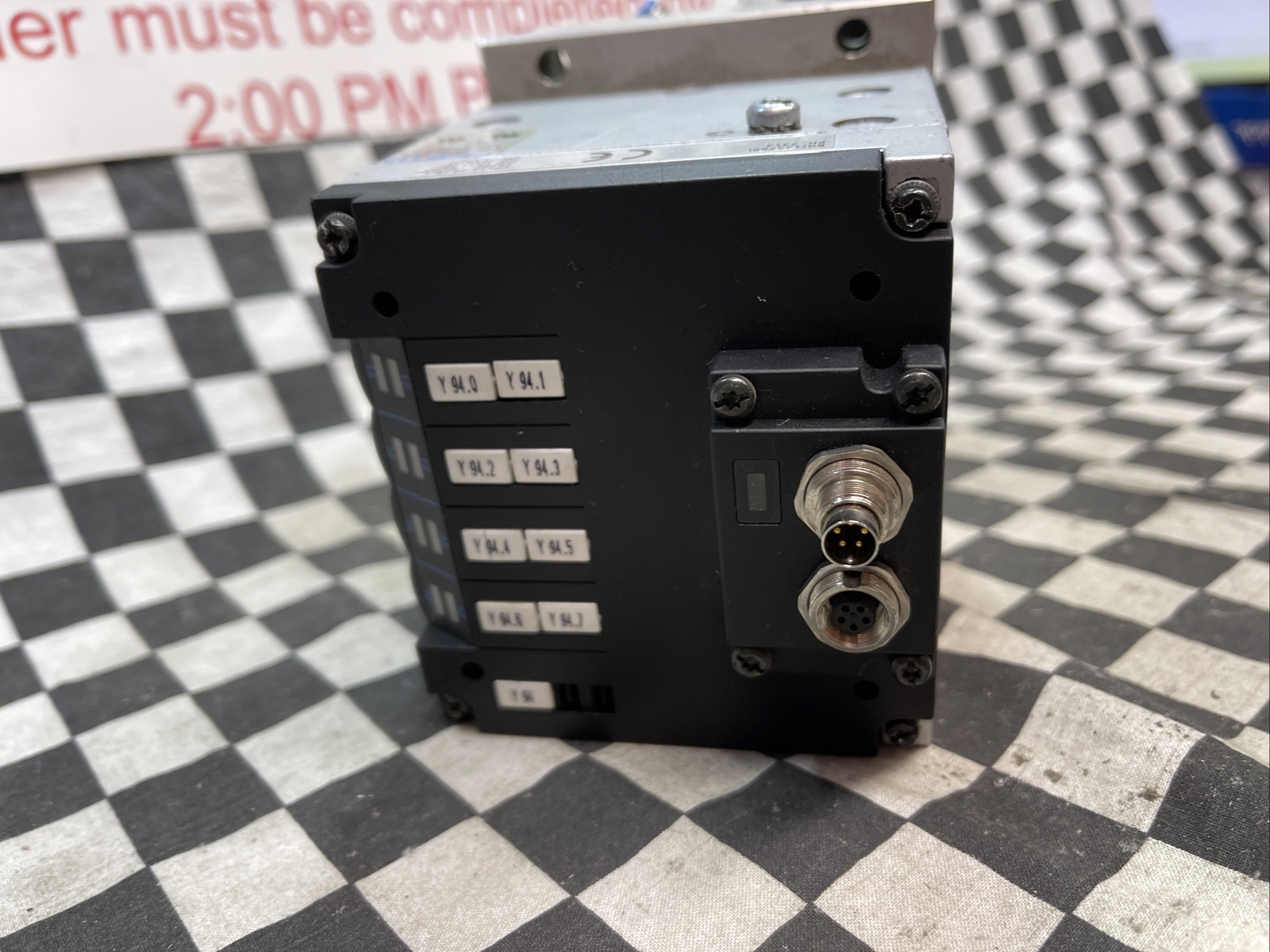 FESTO CPV14-GE-FB-4 CPV-14-VI CPV14-VI-P4-1/8-B 152425 161362 161363 18210 18260