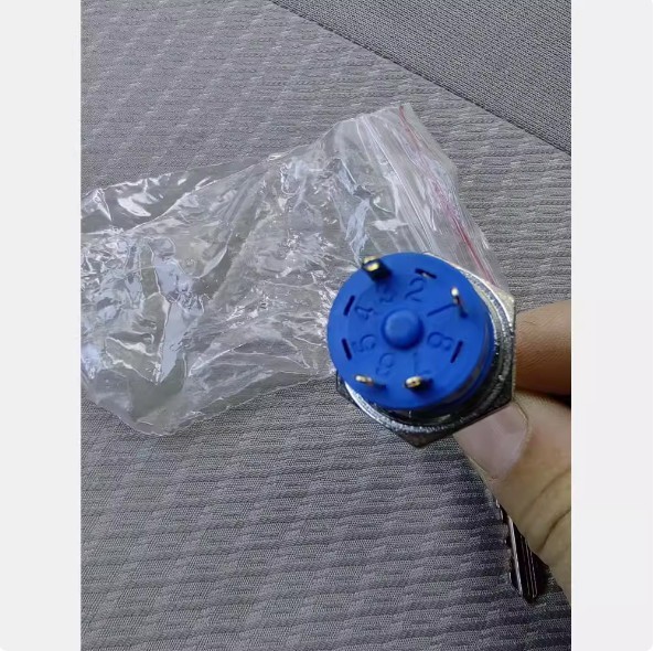 1PCS NEW E158071 For JD S SERIES PAT Three-position 4 pin 3 gear Key Switch