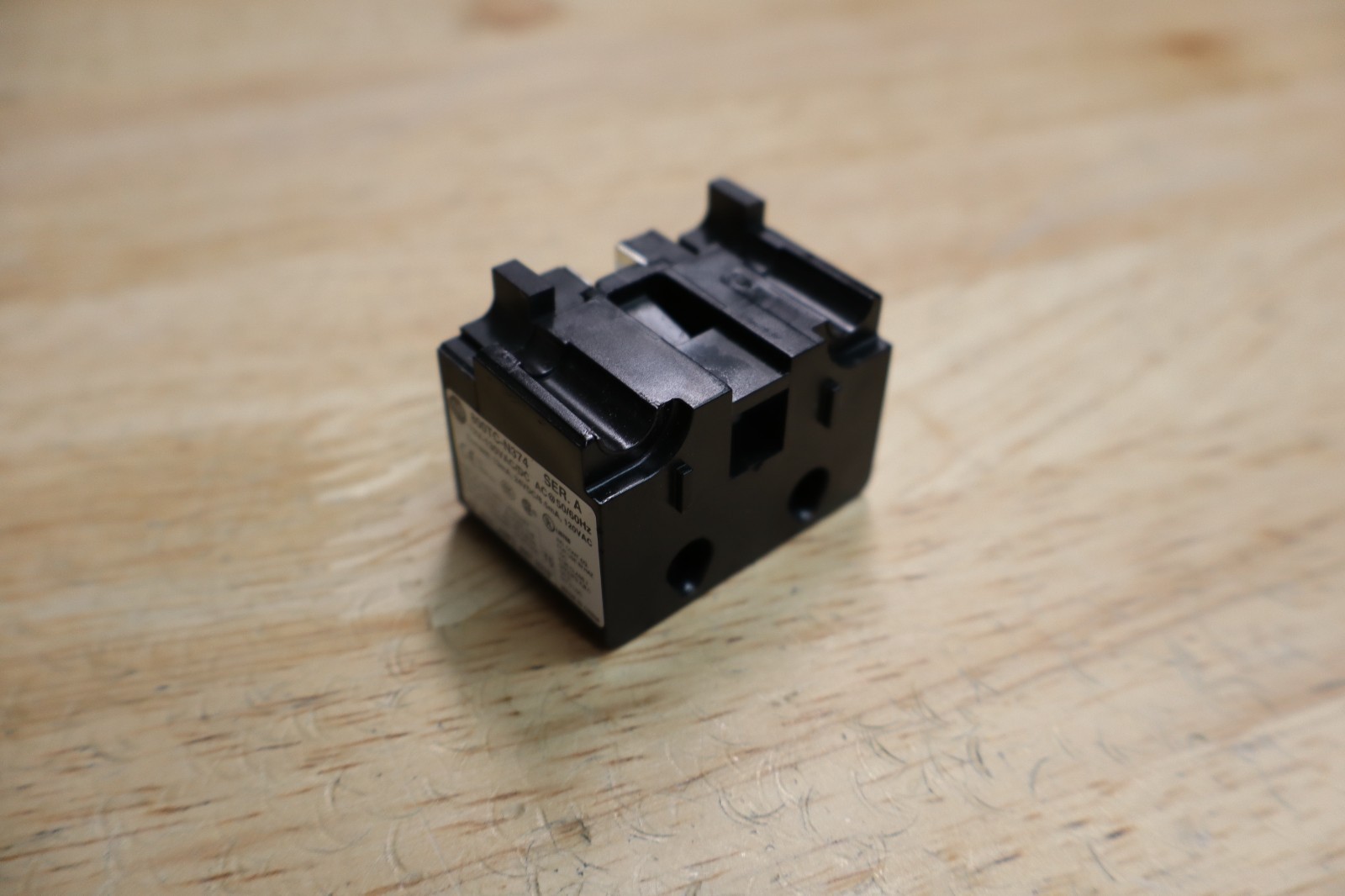 Allen Bradley 800TC-N374 SER. A Led Module 800TCN374