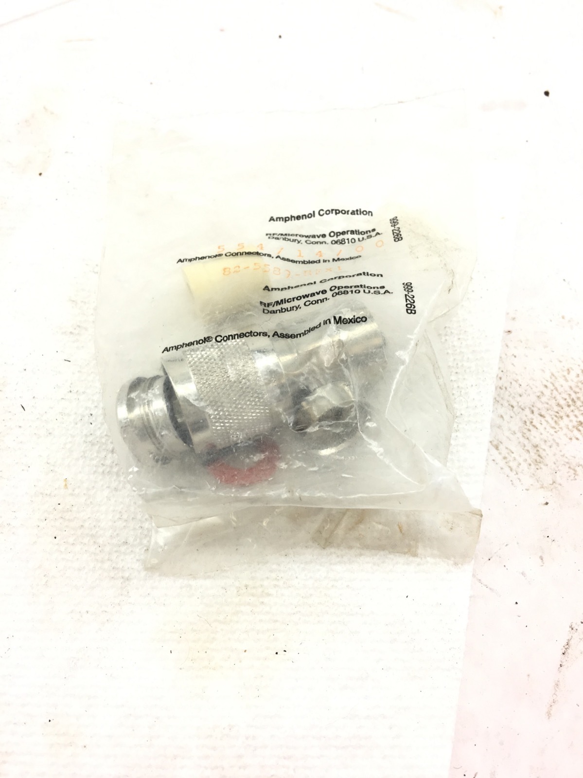 NEW AMPHENOL 82-5589-RFX1  RF / Coaxial Connector, Twinaxial Straight Plug, B368