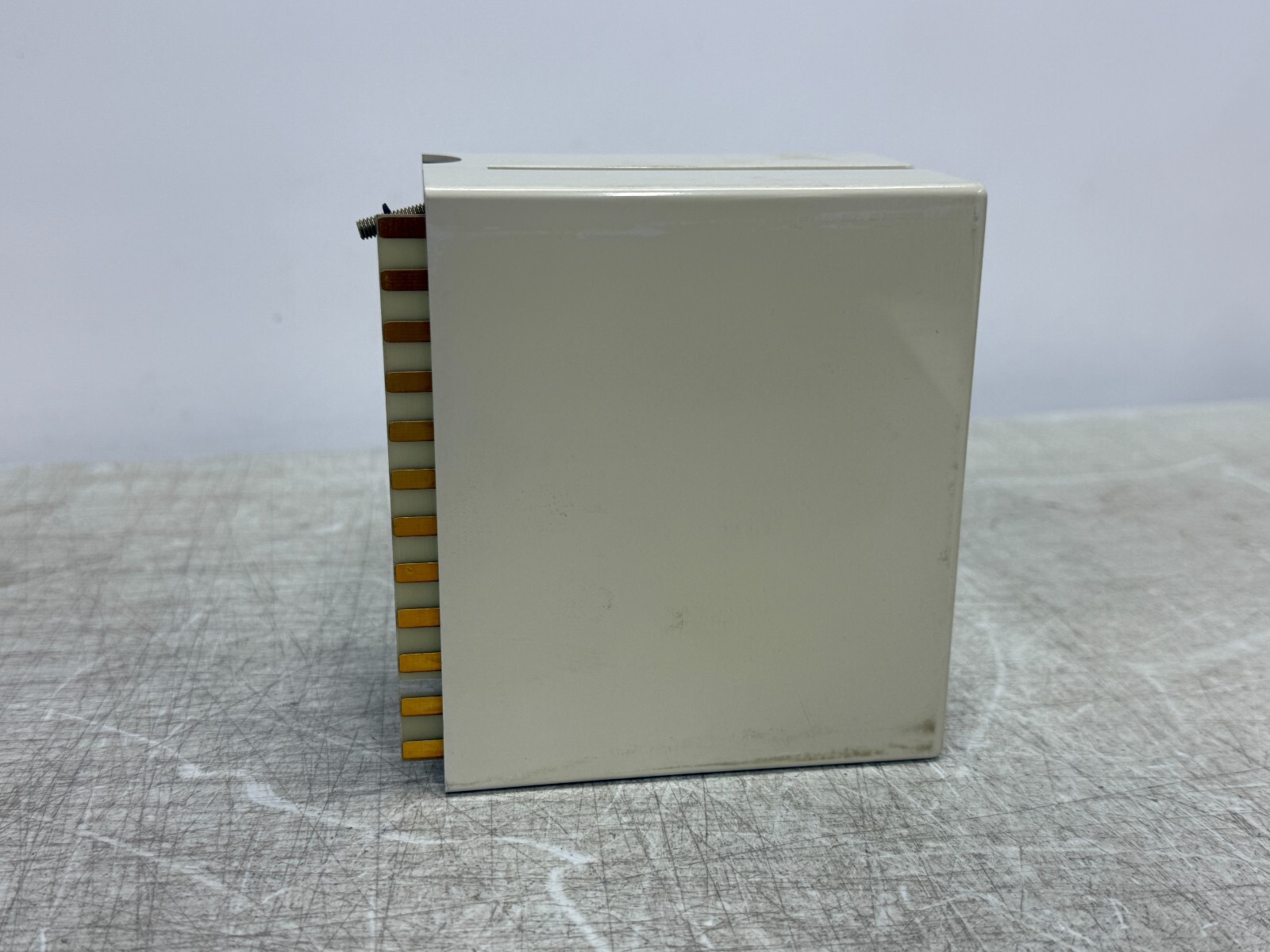 FIREYE MBHPS-100D High Voltage Power Supply Din Rail for flame rods, UV Scanners