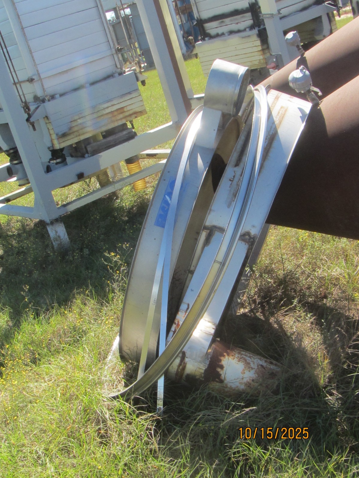 48″ round Sweco Stainless steel discharge frame piece. Used. Little to no wear.