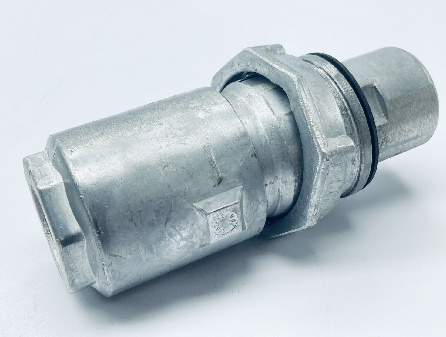 EATON APJ3275 ARKTITE SERIES PLUG FOR HAZARDOUS AREAS 30AMP 2POLE 2WIRE