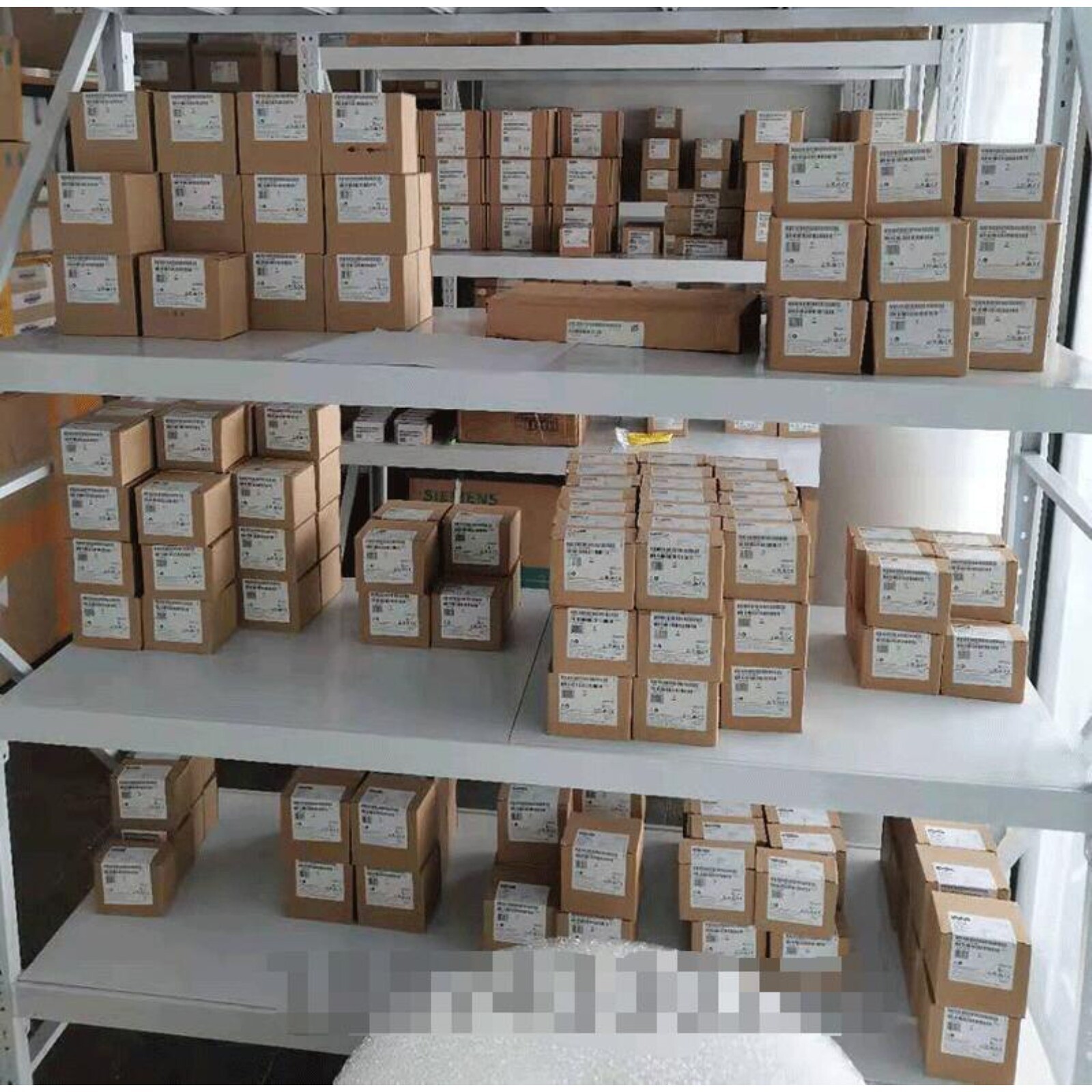New Siemens 6ES7288-2DT32-0AA0 6ES7 288-2DT32-0AA0 S7-200 Digital I/O SM DT32